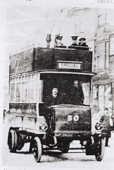 early-trolley-bus